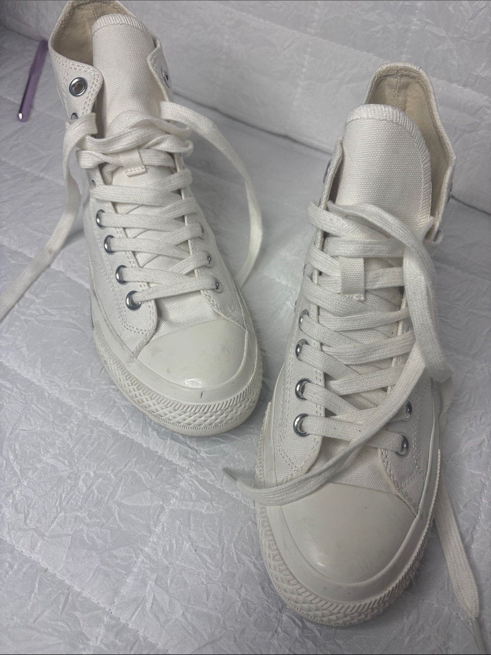 Coconuts by Matisse White Canvas High Top Smiley Face Sneakers Women’s